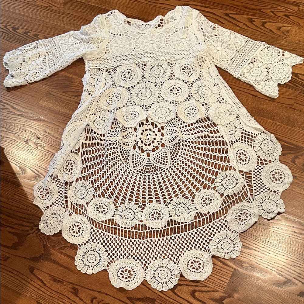 Crochet beach coverup